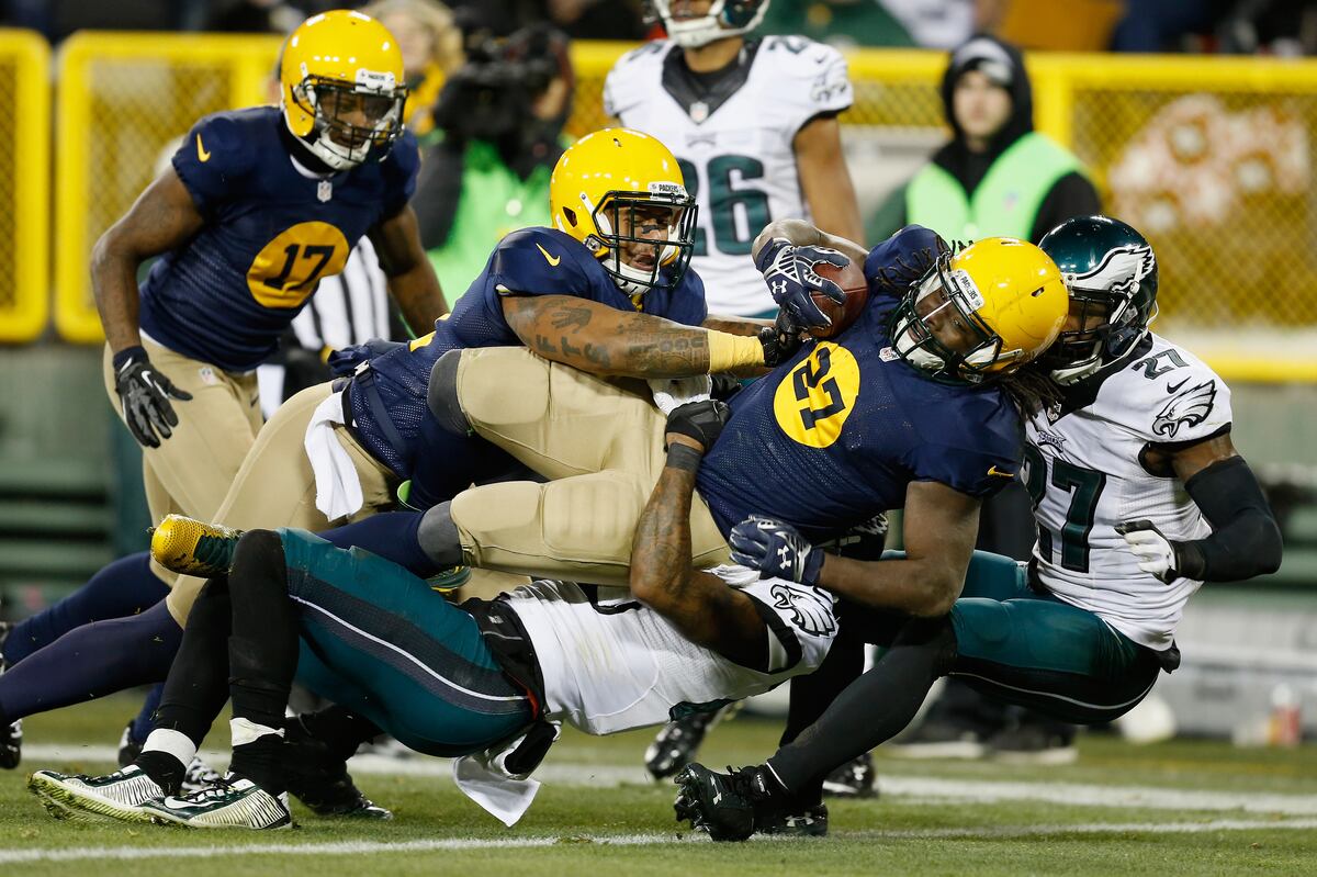 Packers 5th Team to Score 50 Points in Consecutive Packers 5th Team to Score 50 Points in Consecutive