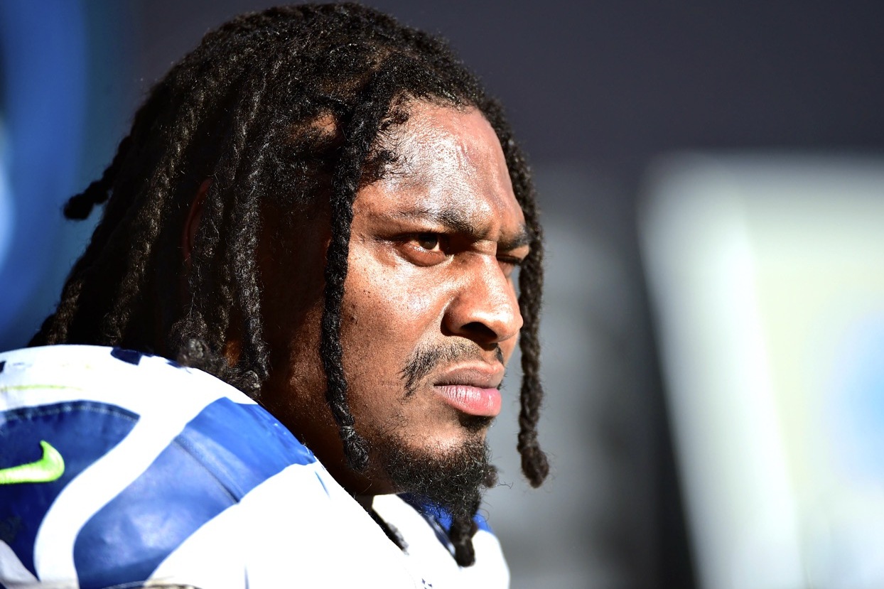 Seahawks' Marshawn Lynch reportedly fined $20,000 for obscene gesture - Los  Angeles Times