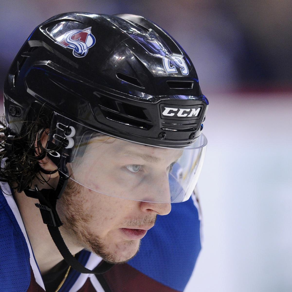 AP source: MacKinnon signs 8-year deal, highest paid in NHL