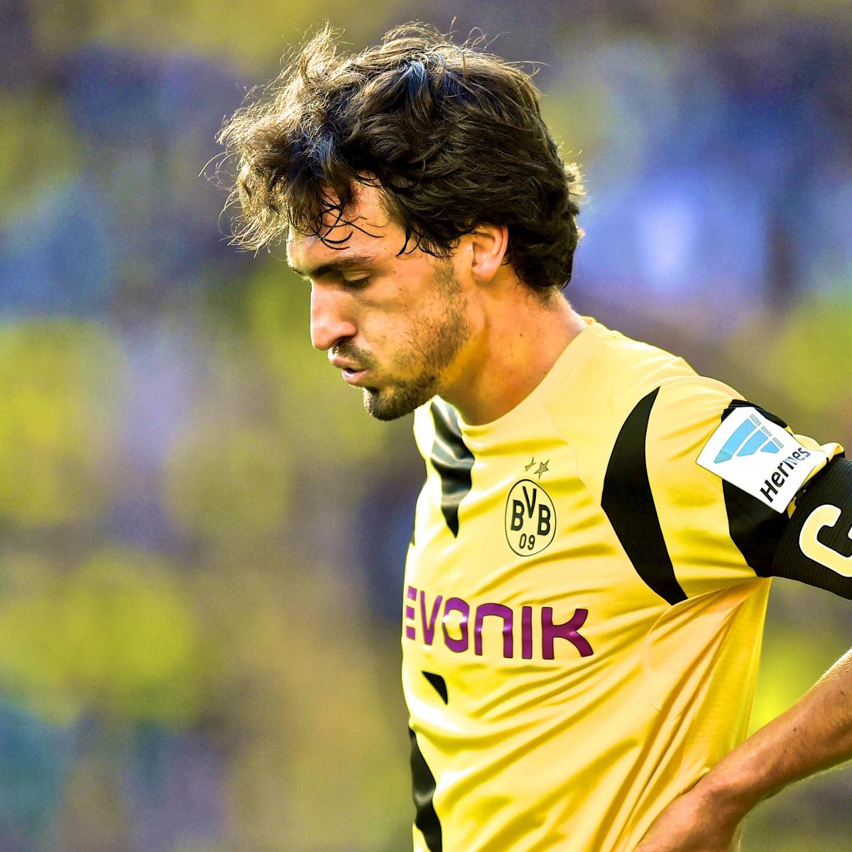 Mats Hummels Worth Record Fee for 'Desperate' Manchester United News