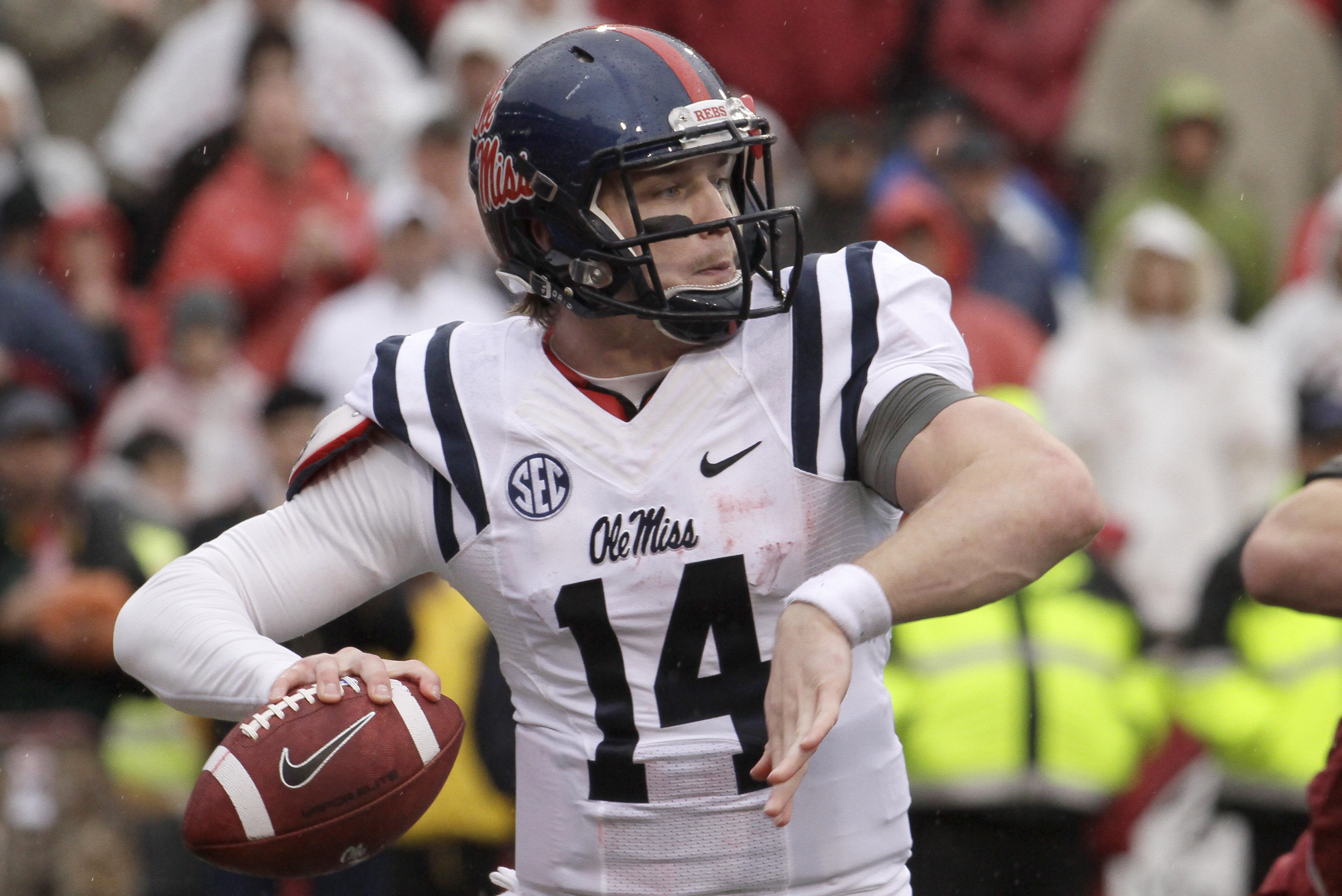 Ole Miss Honoring Eli Manning With Special End Zones for LSU Clash