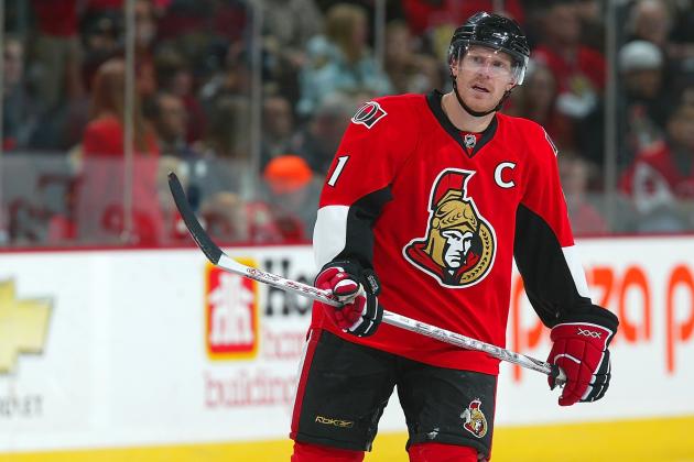 OTTAWA - NOVEMBER 3:  Daniel Alfredsson #11 of the Ottawa Senators skates against the Boston Bruins during their NHL game at Scotia Bank Place November 3, 2007 in Kanata, Ontario.(Photo By Dave Sandford/NHLI via Getty Images)