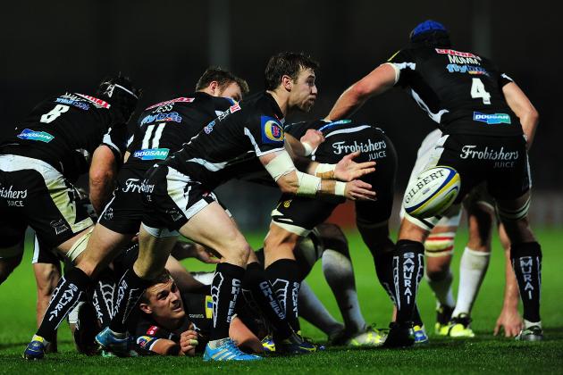 EXETER, ENGLAND - NOVEMBER 29:  Will Chudley of Exeter Chiefs releases a pass during the Aviva Premiership match between Exeter Chiefs and Saracens at Sandy Park on November 29, 2014 in Exeter, England.  (Photo by Dan Mullan/Getty Images)