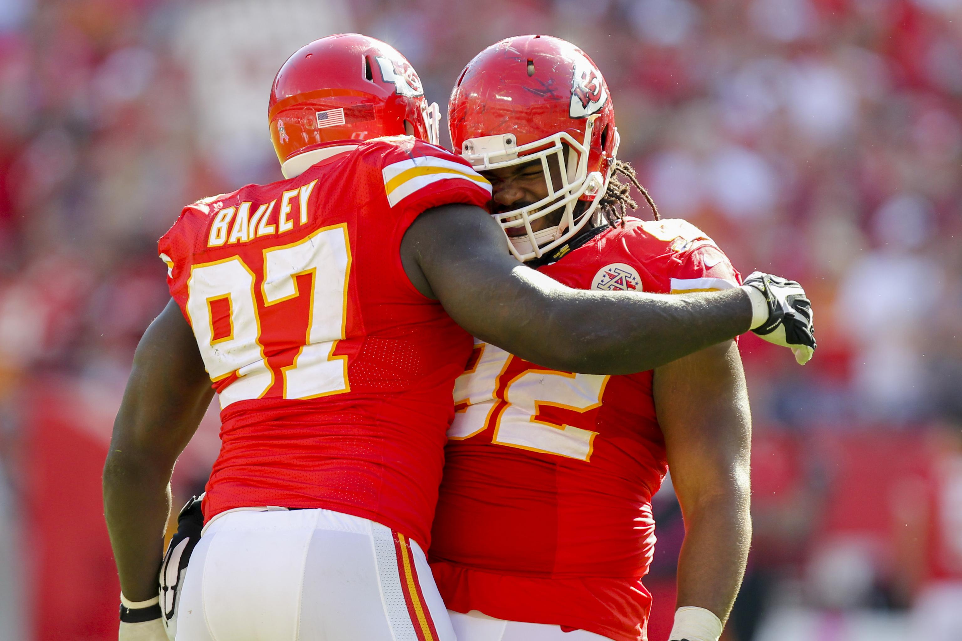 Kansas City Chiefs defensive tackle Dontari Poe, center, rushes