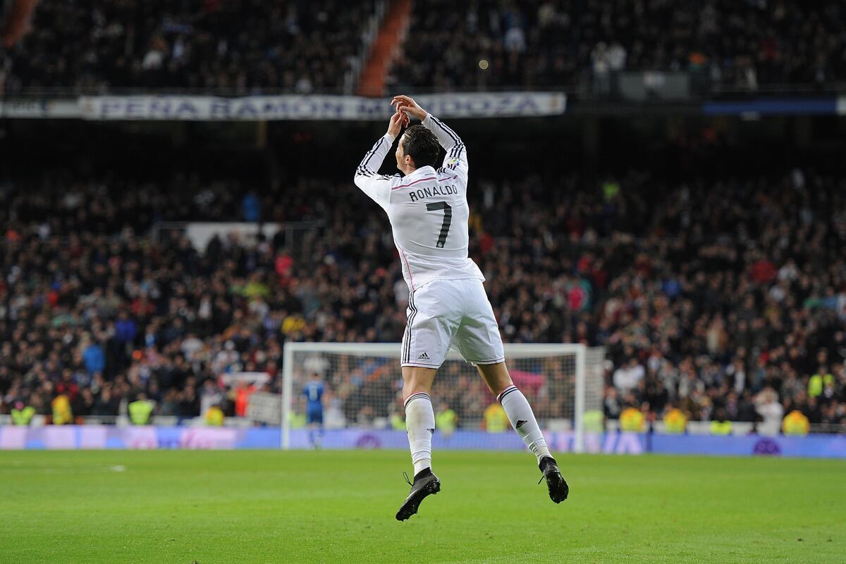 La Liga Team of the Week: Lionel Messi and Cristiano ...