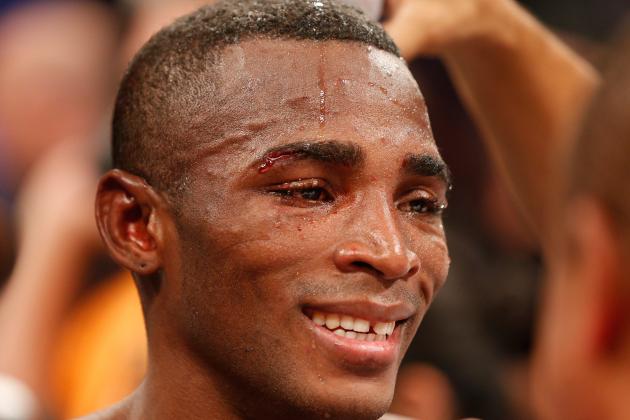 LAS VEGAS, NV - JULY 12: Erislandy Lara smiles in the ring as he awaits the reading of the judges' score cards after his junior middleweight bout against Canelo Alvarez at the MGM Grand Garden Arena on July 12, 2014 in Las Vegas, Nevada. Alvarez defeated Lara by split decision. (Photo by Josh Hedges/Getty Images)