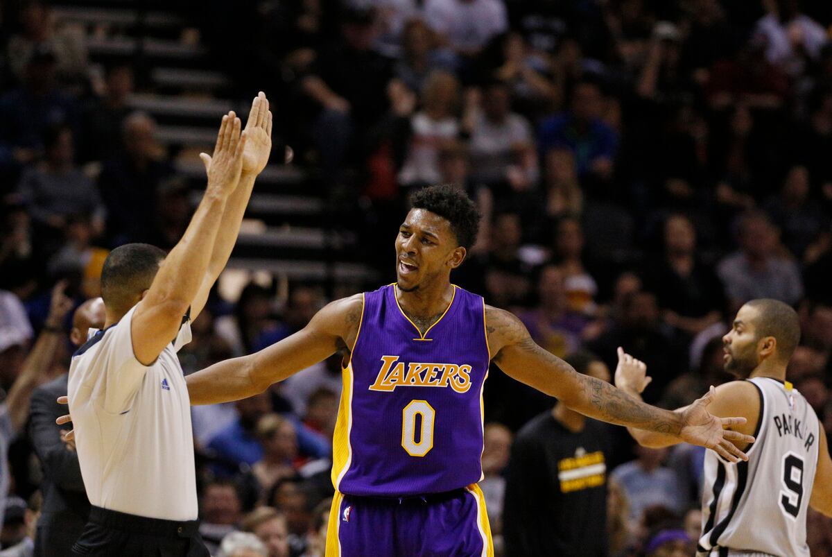 Los Angeles Lakers vs. San Antonio Spurs Postgame Grades and Analysis