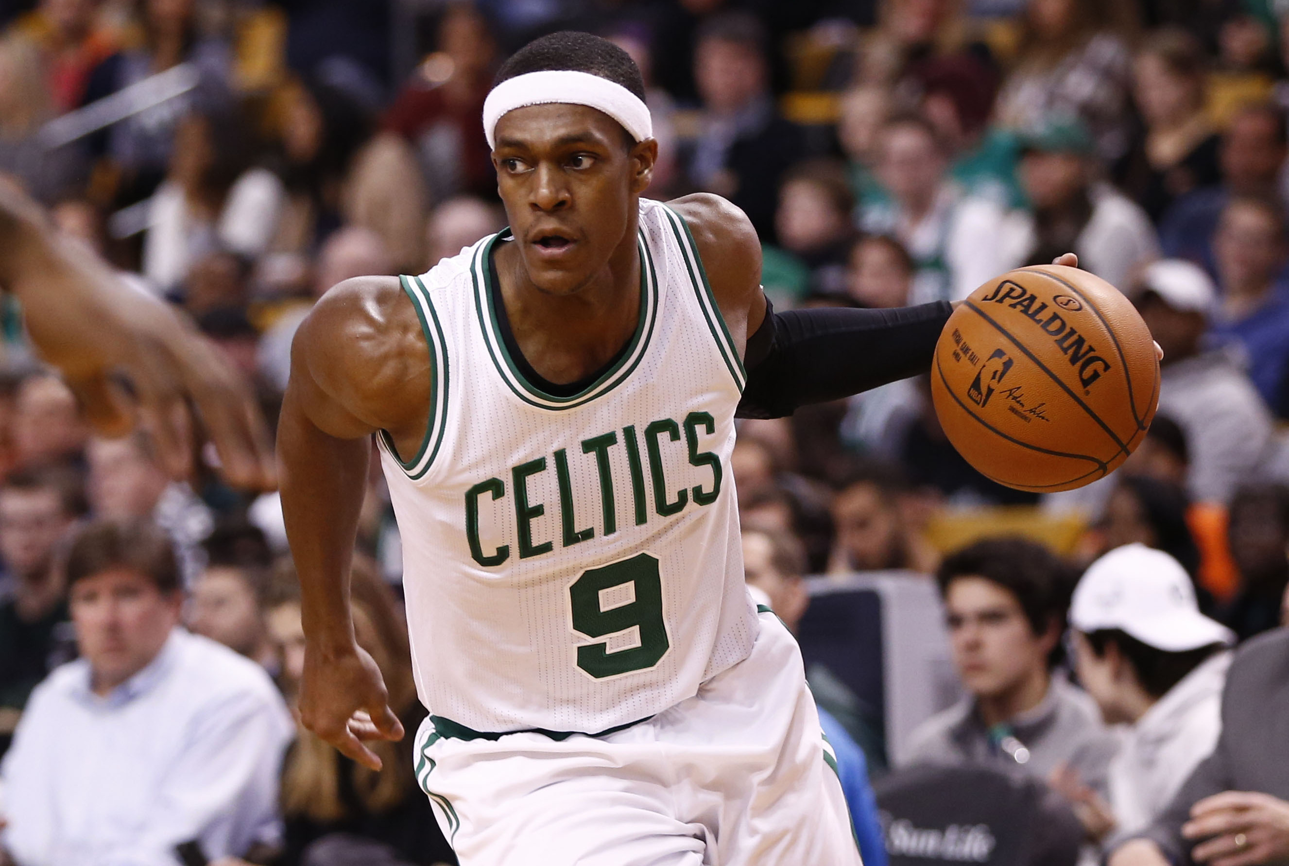 Celtics talk Rajon Rondo trade with Mavs, Lakers, others