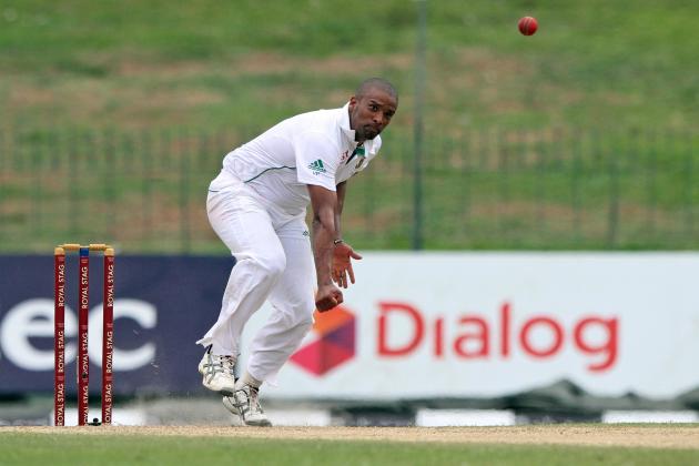 South African cricketer Vernon Philander bowls during the first day of the second test cricket match between Sri Lanka and South Africa in Colombo, Sri Lanka, Thursday, July 24, 2014. (AP Photo/Sanka Gayashan)