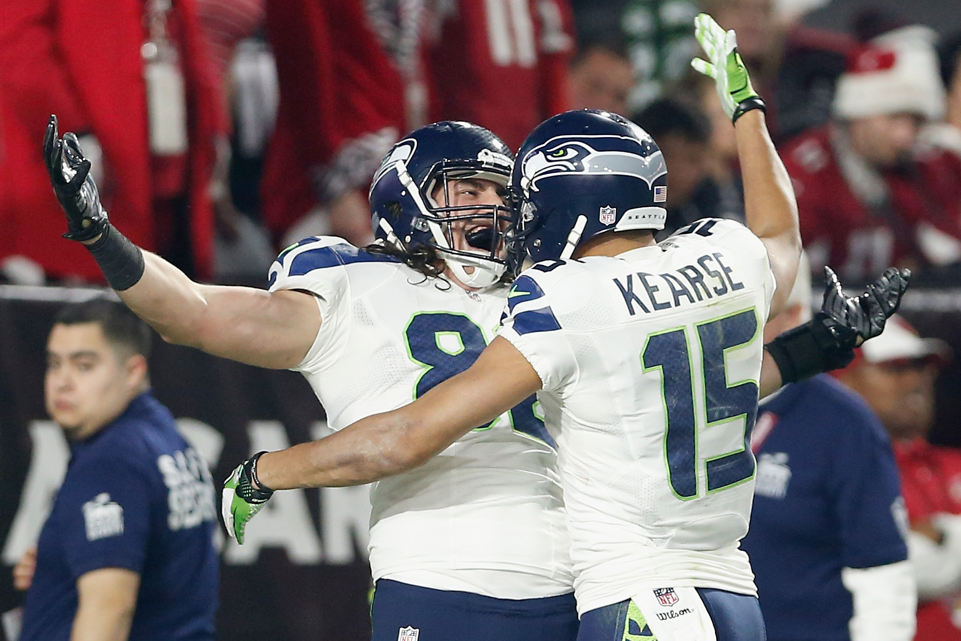 December 7, 2014: Seattle Seahawks tight end Luke Willson (82) in action  during warm-ups prior to the NFL game between the Seattle Seahawks and the  Philadelphia Eagles at Lincoln Financial Field in