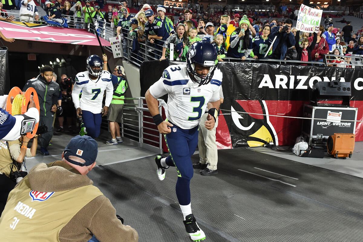 Seattle Pro Sports Teams Tweet About Arizona Road Trip News, Scores