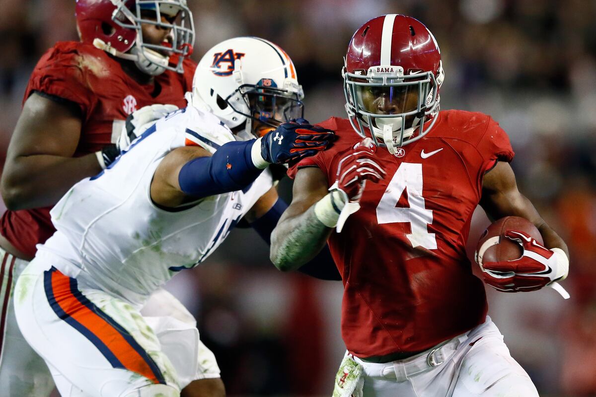 Bowl Games 2014-15: Full Postseason Schedule and Predictions for Top Battles | Bleacher Report