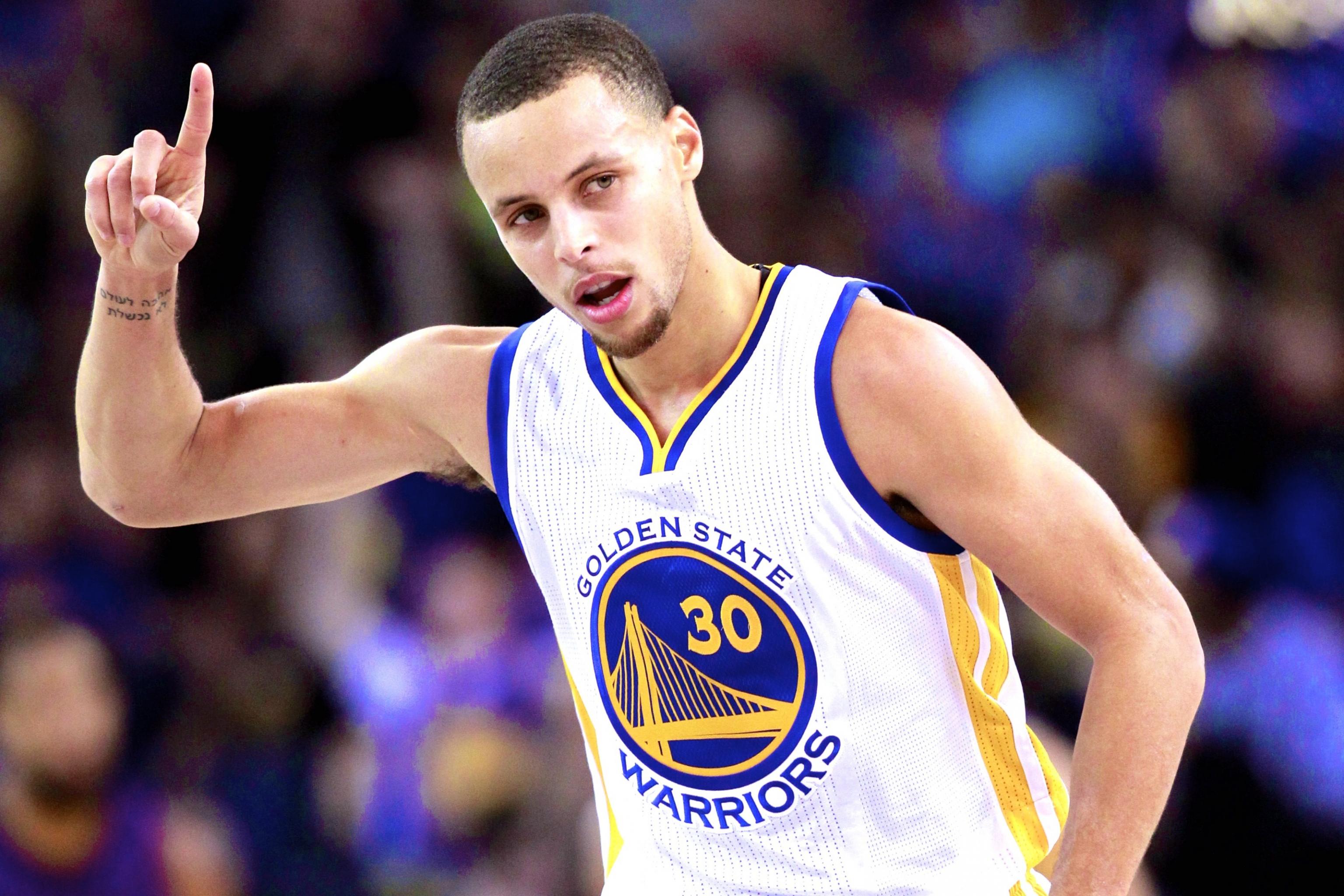 LeBron James, Stephen Curry Headline List of 2015's Most Popular