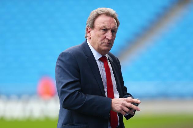 MANCHESTER, ENGLAND - DECEMBER 20:  Neil Warnock, manager of Crystal Palace looks on prior to the Barclays Premier League match between Manchester City and Crystal Palace at Etihad Stadium on December 20, 2014 in Manchester, England.  (Photo by Alex Livesey/Getty Images)