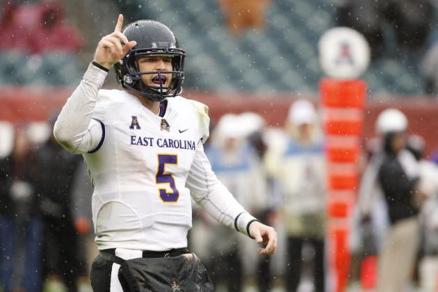 East Carolina quarterback Shane Carden reacts during the first half an NCAA college football game against the Temple Owls, Saturday, Nov. 1, 2014, in Philadelphia. Temple won 20-10. (AP Photo/Chris Szagola)