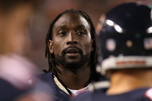 CHICAGO, IL - AUGUST 08: Charles Tillman #33 of the Chicago Bears stands on the sidelines during a preseason game against the Philadelphia Eagles at Soldier Field on August 8, 2014 in Chicago, Illinois. The Bears defeated the Eagles 34-28. (Photo by Jonathan Daniel/Getty Images)