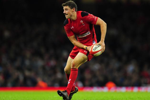 CARDIFF, WALES - NOVEMBER 15:  Wales player Rhys Priestland in action during the International match between Wales and Fiji at Millennium Stadium on November 15, 2014 in Cardiff, Wales.  (Photo by Stu Forster/Getty Images)