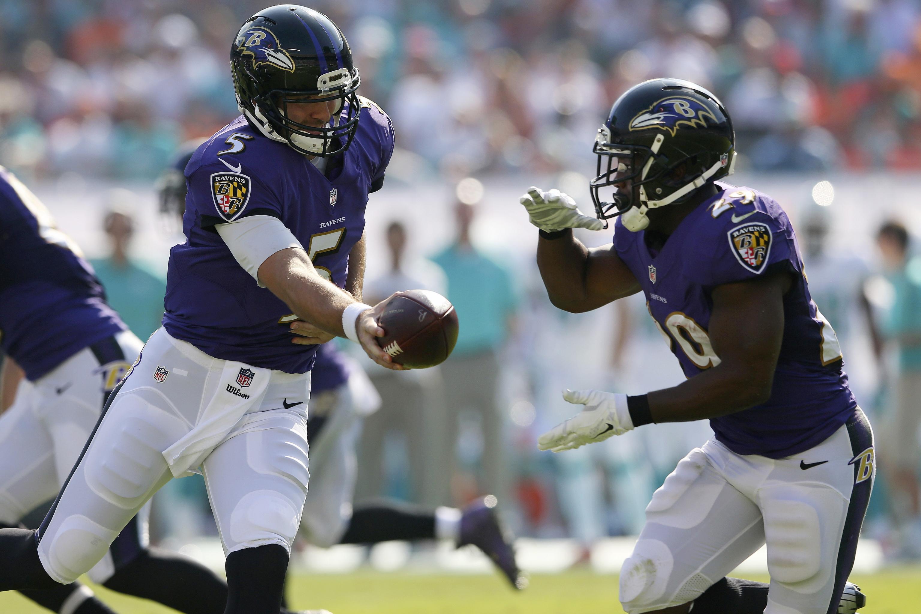 JUSTIN FORSETT, Ravens running back scores against the Patriots