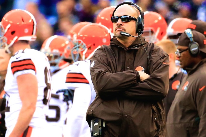 Internet Thinks Browns Player Had Weed Bag On Sideline - Here's What It Was