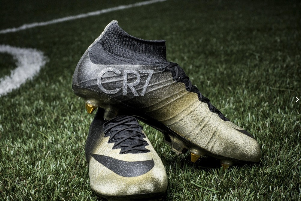 Maxim Maxim koppeling Nike Unveil Diamond-Studded Boots to Celebrate Cristiano Ronaldo | News,  Scores, Highlights, Stats, and Rumors | Bleacher Report