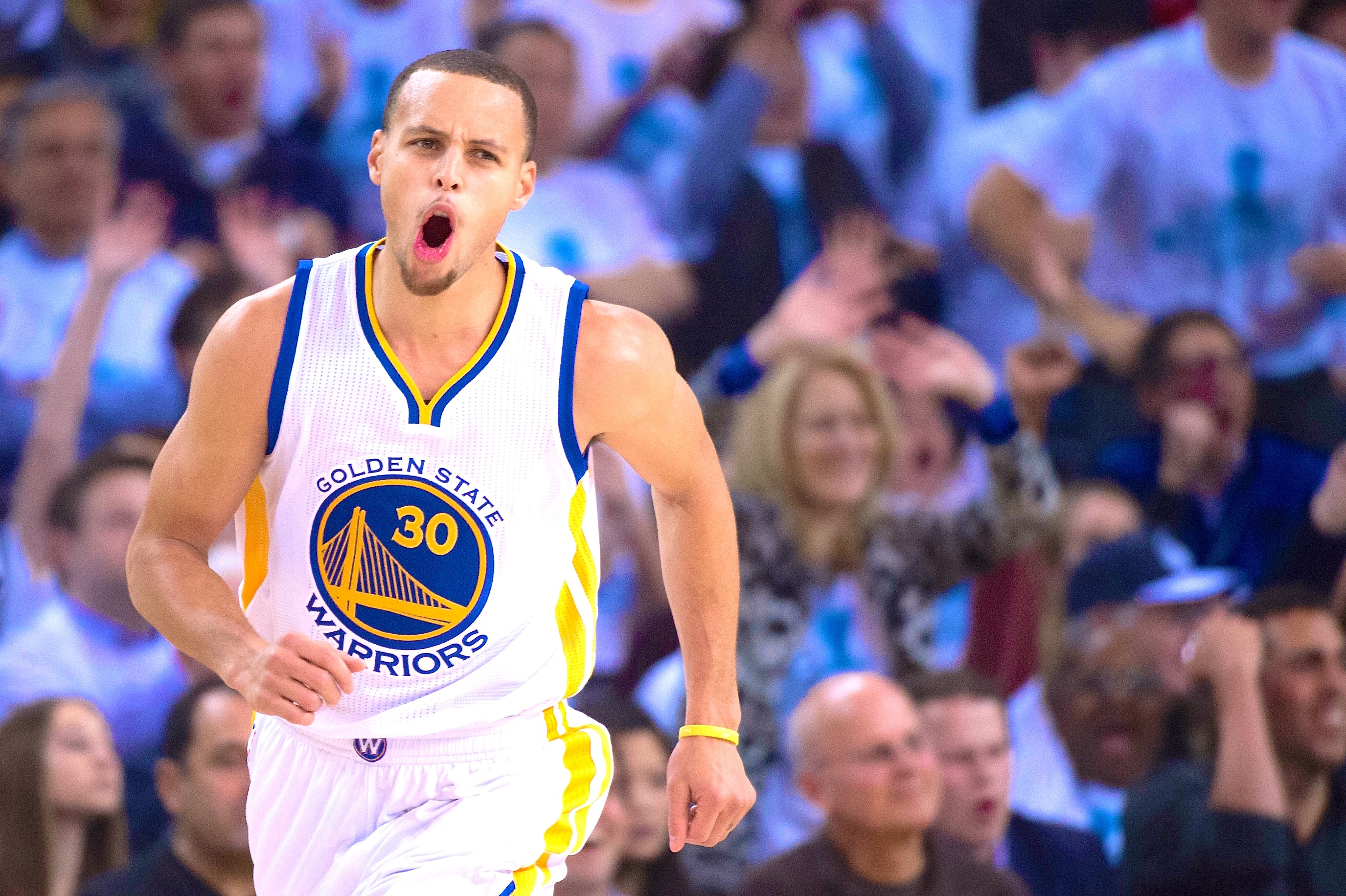 Warriors' Stephen Curry leads NBA in jersey sales