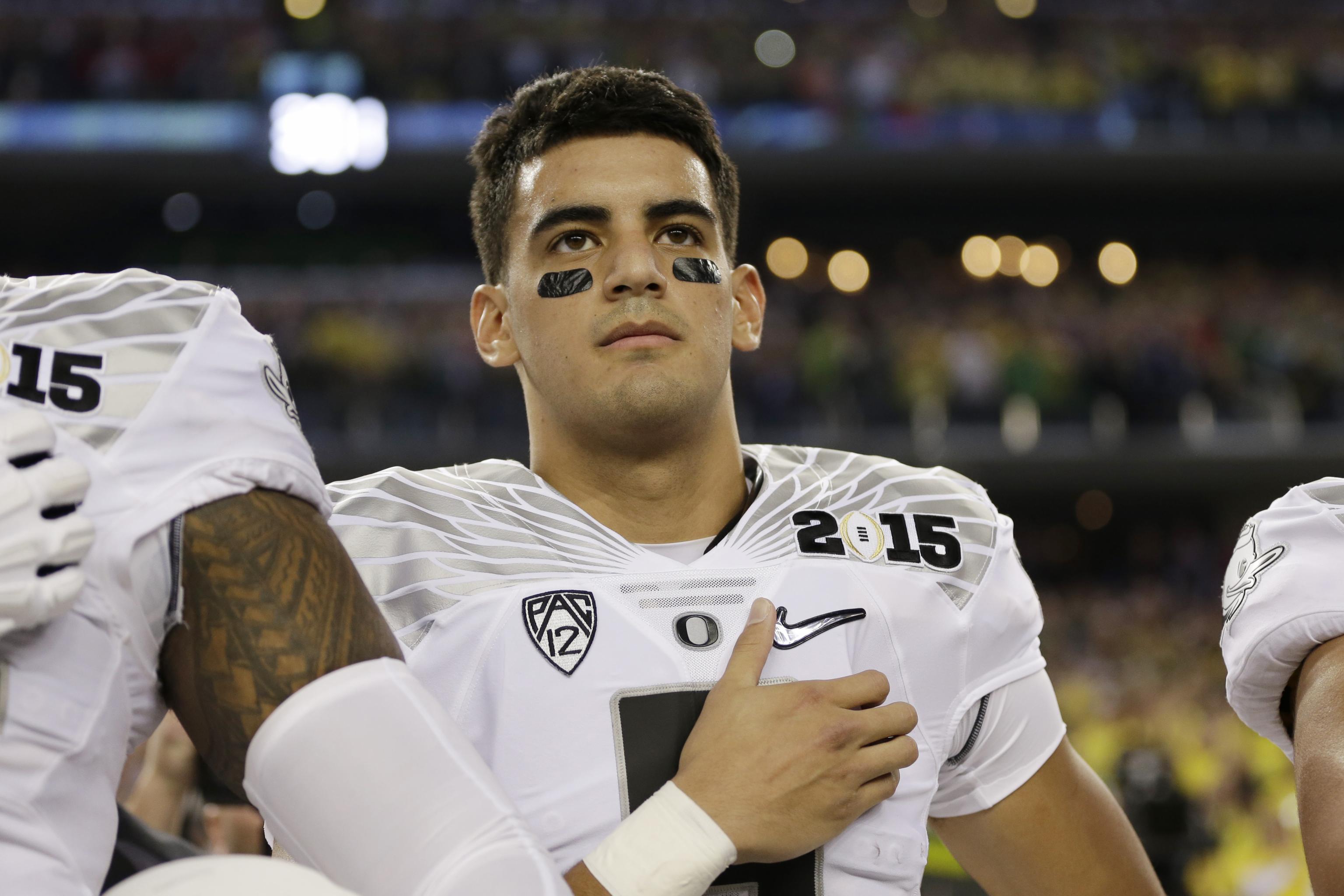 Defending Marcus Mariota: Can Ohio State fluster Oregon's cool