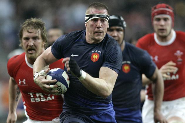 France's Imanol Harinordoquy runs during the Six Nations rugby union international match France vs Wales, Friday, Feb.27, 2009 in the stade of France in Paris.(AP Photo/Lionel Cironneau)