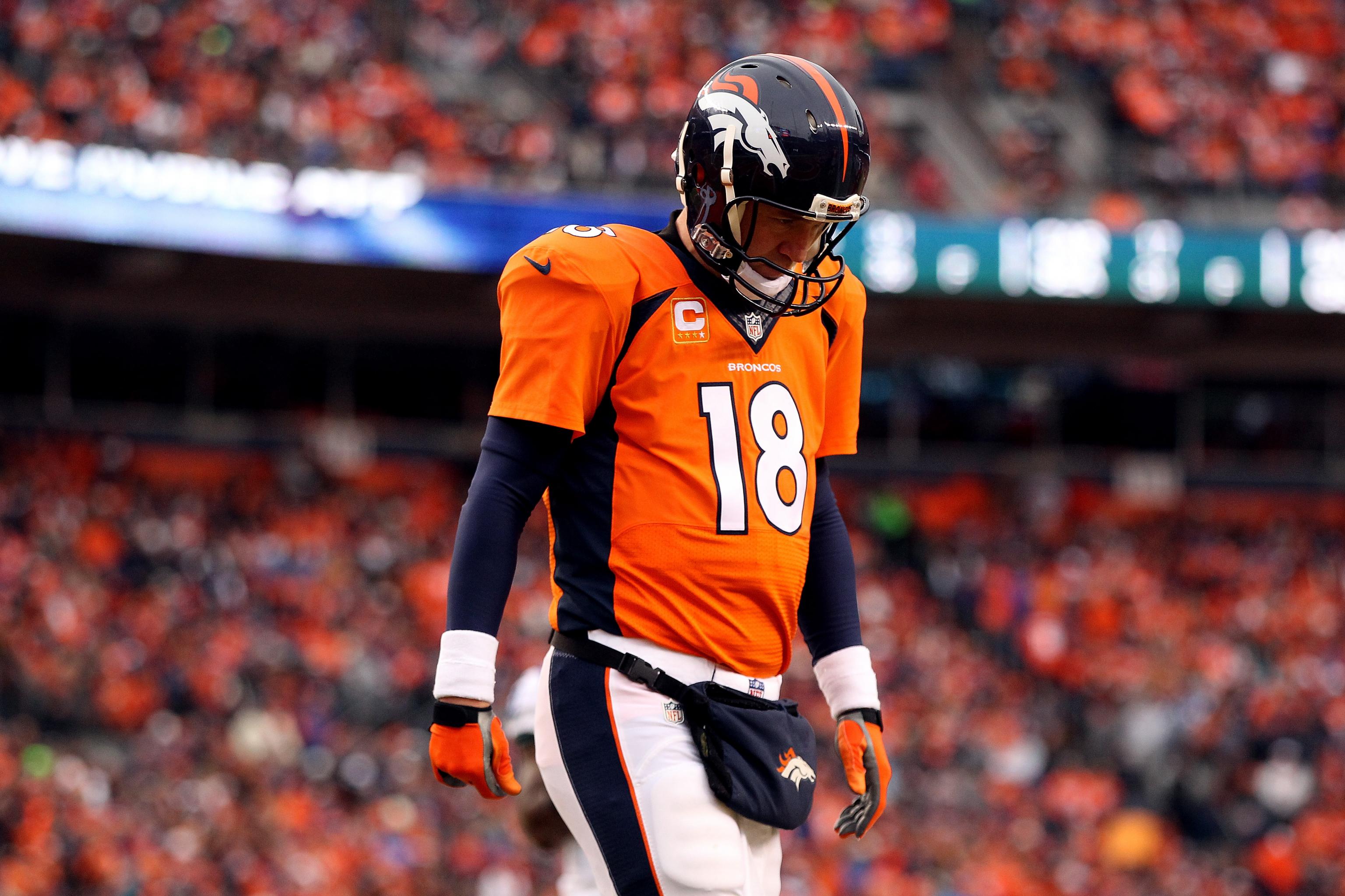 Broncos' Peyton Manning to Play in 2015 - The New York Times