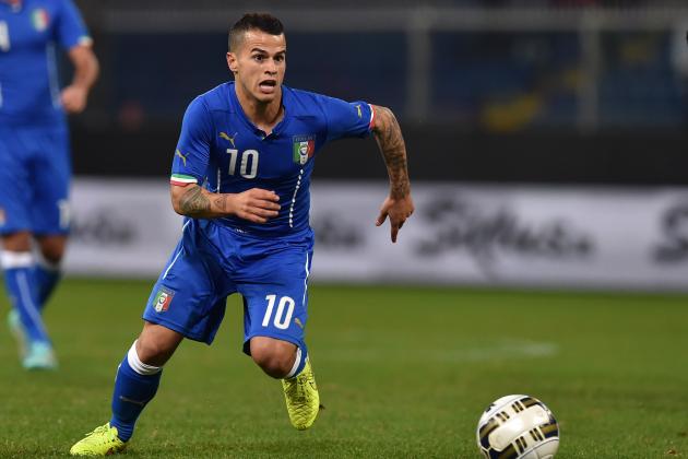 GENOA, ITALY - NOVEMBER 18:  Sebastian Giovinco of Italy in action during the International Friendly match between Italy and Albania at Luigi Ferraris on November 18, 2014 in Genoa, Italy.  (Photo by Valerio Pennicino/Getty Images)