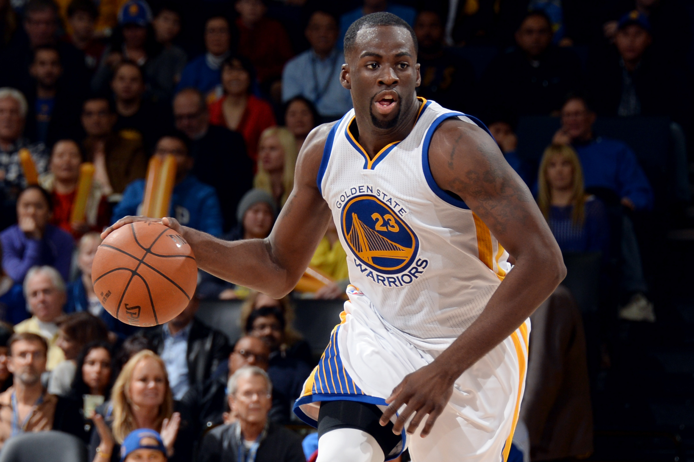 Draymond Green steals the ball from Brandon Bass in the first half as  News Photo - Getty Images