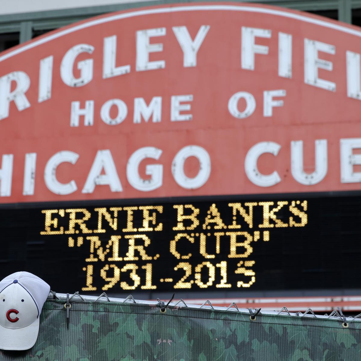 Cubs legend Ernie Banks dies at 83