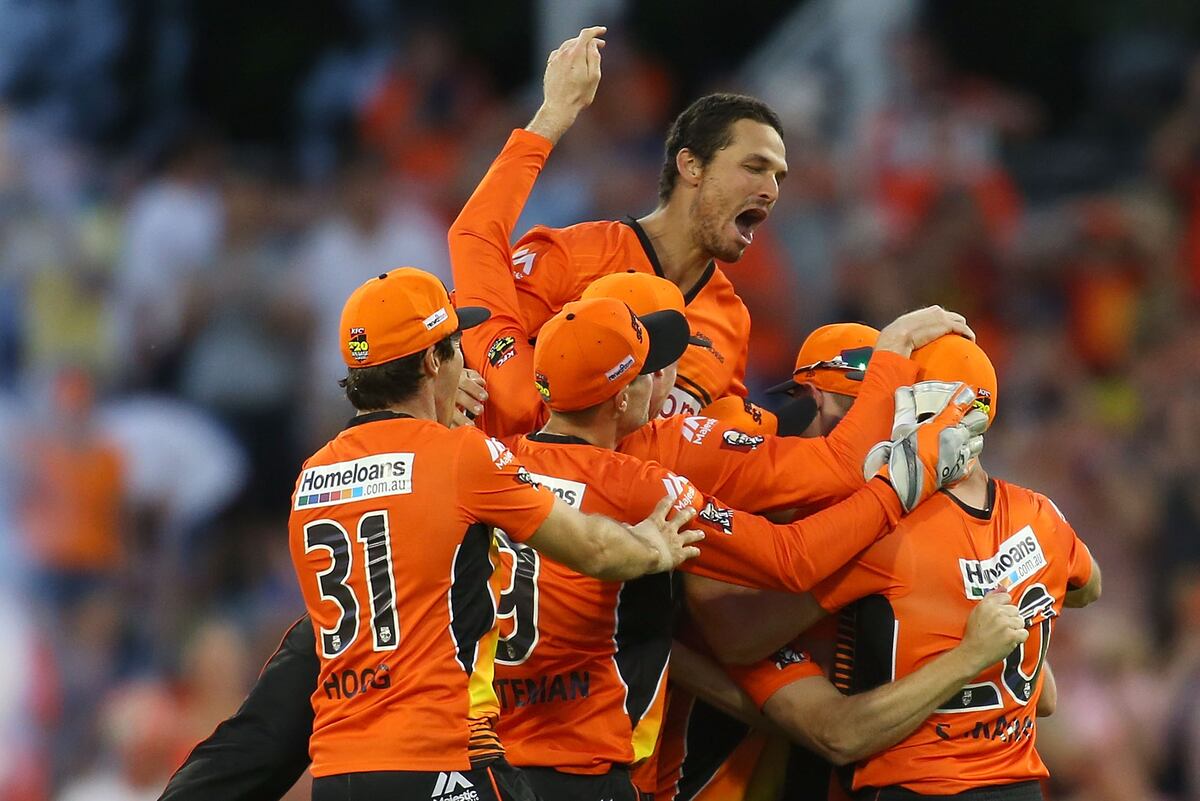Big Bash Final 2015 Complete Breakdown of Perth Scorchers vs. Sydney Sixers News, Scores Big Bash Final 2015 Complete Breakdown of Perth Scorchers vs. Sydney Sixers News, Scores