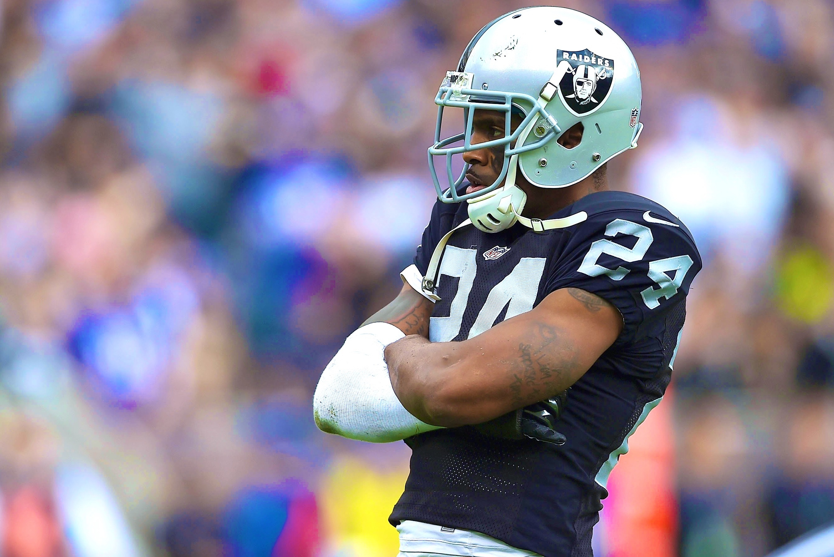 Charles Woodson  Oakland raiders football, Raiders win, Oakland raiders  logo