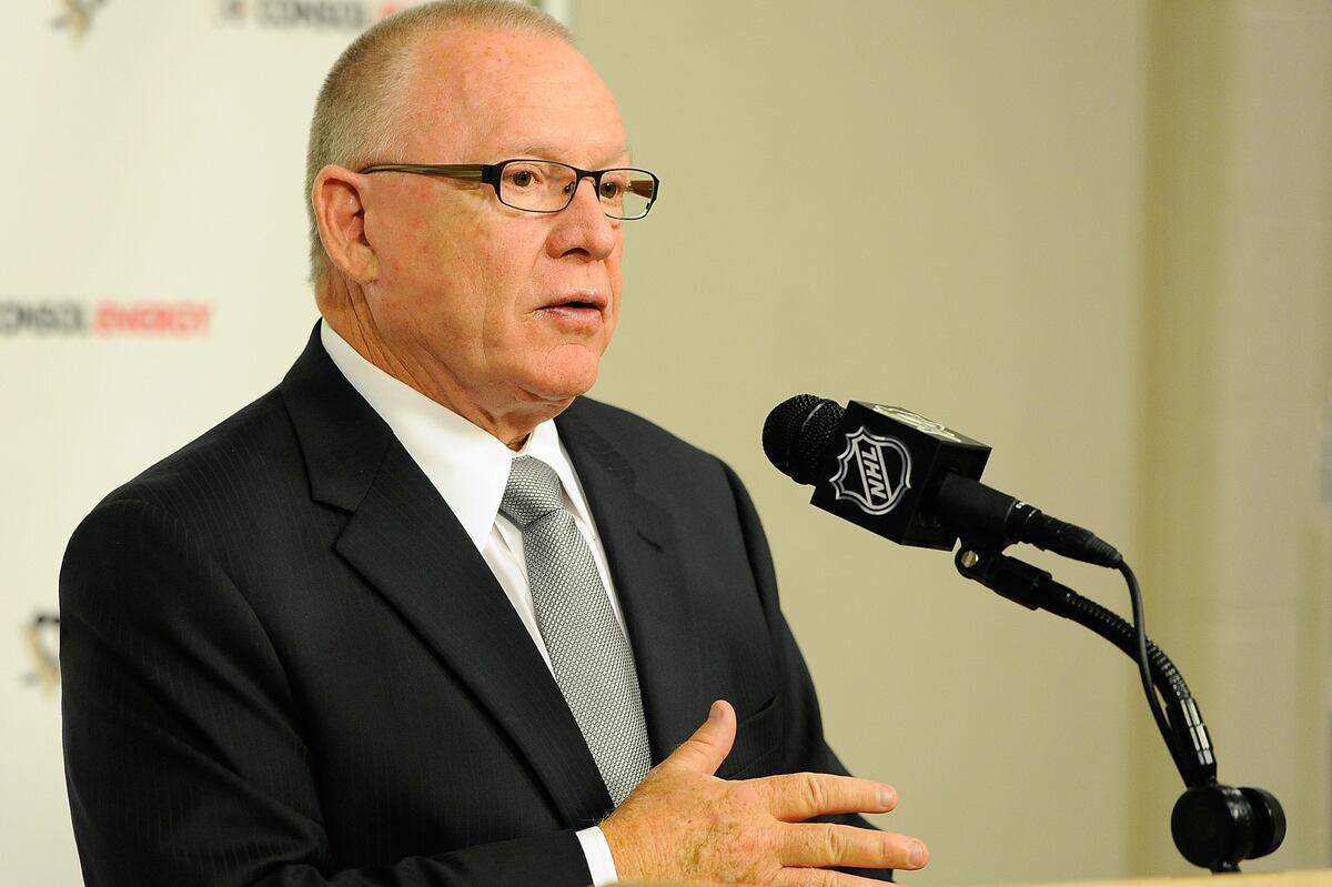 NHL Trades: Why Maxim Lapierre Won't Help the Pittsburgh Penguins