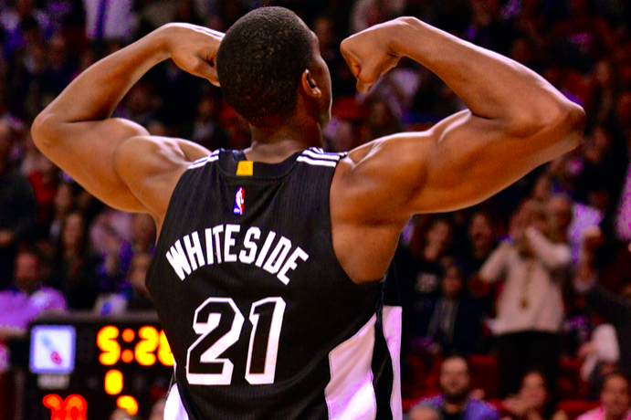 Hassan Whiteside passes on the Mavericks to remain with the Heat