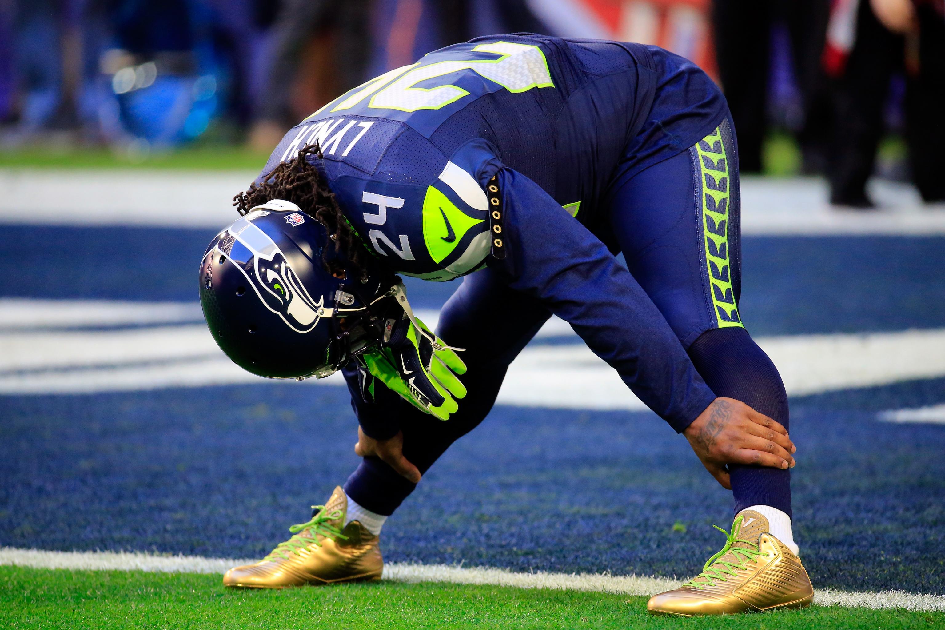 Marshawn Lynch Wears Gold Cleats During Super Bowl XLIX Warm-Ups, News,  Scores, Highlights, Stats, and Rumors