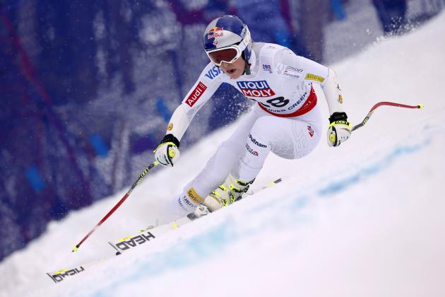 United States' Lindsey Vonn races down the course during the women's super-G competition at the alpine skiing world championships on Tuesday, Feb. 3, 2015, in Beaver Creek, Colo. (AP Photo/Alessandro Trovati)