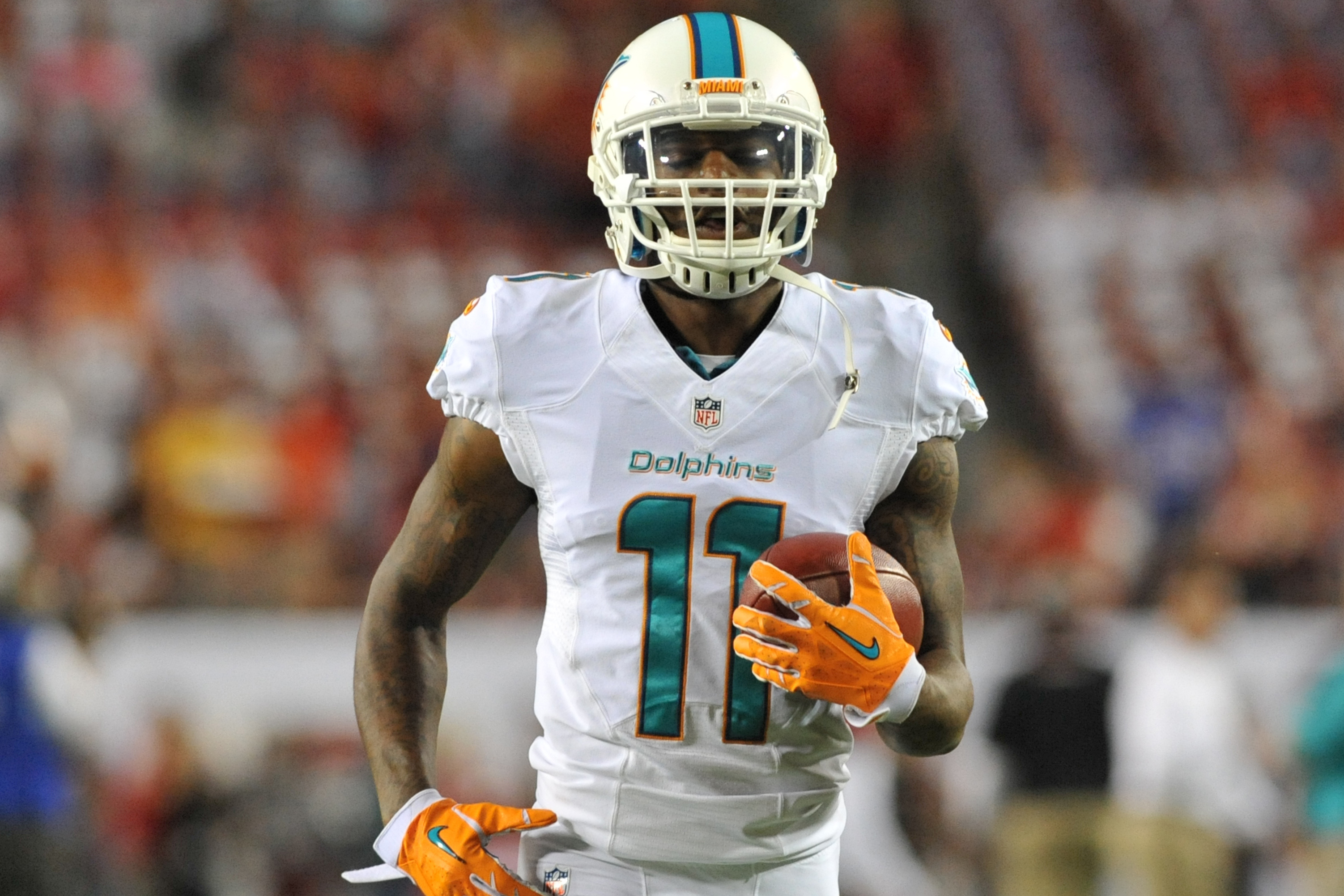 Dolphins trade Mike Wallace to Vikings