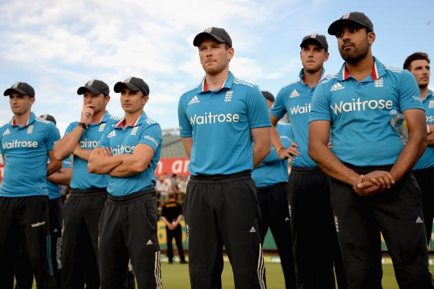 PERTH, AUSTRALIA - FEBRUARY 01:  England captain Eoin Morgan and his team watch the presentations after losing the final match of the Carlton Mid One Day International series between Australia and England at WACA on February 1, 2015 in Perth, Australia.  (Photo by Gareth Copley/Getty Images)
