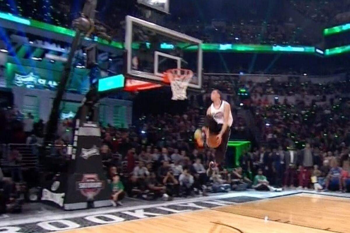 Zach Lavine Channels Space Jam For Jaw Dropping 1st Slam In Dunk