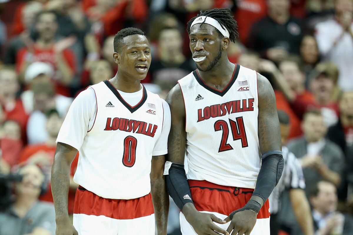 Winners and Losers from the AP College Basketball Top 25 Rankings in