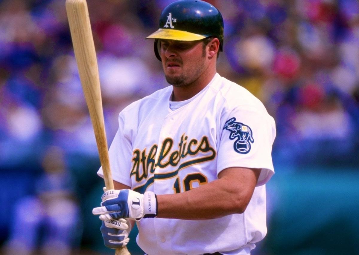 Oakland A's release Jason Giambi