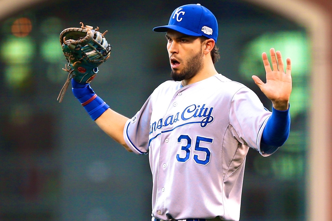 Hosmer, Royals avoid arbitration with 2-year deal