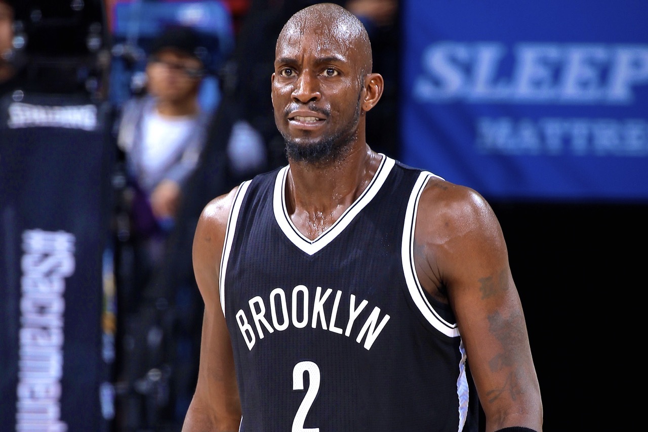 NBA free agency: Timberwolves re-sign Kevin Garnett to 2-year