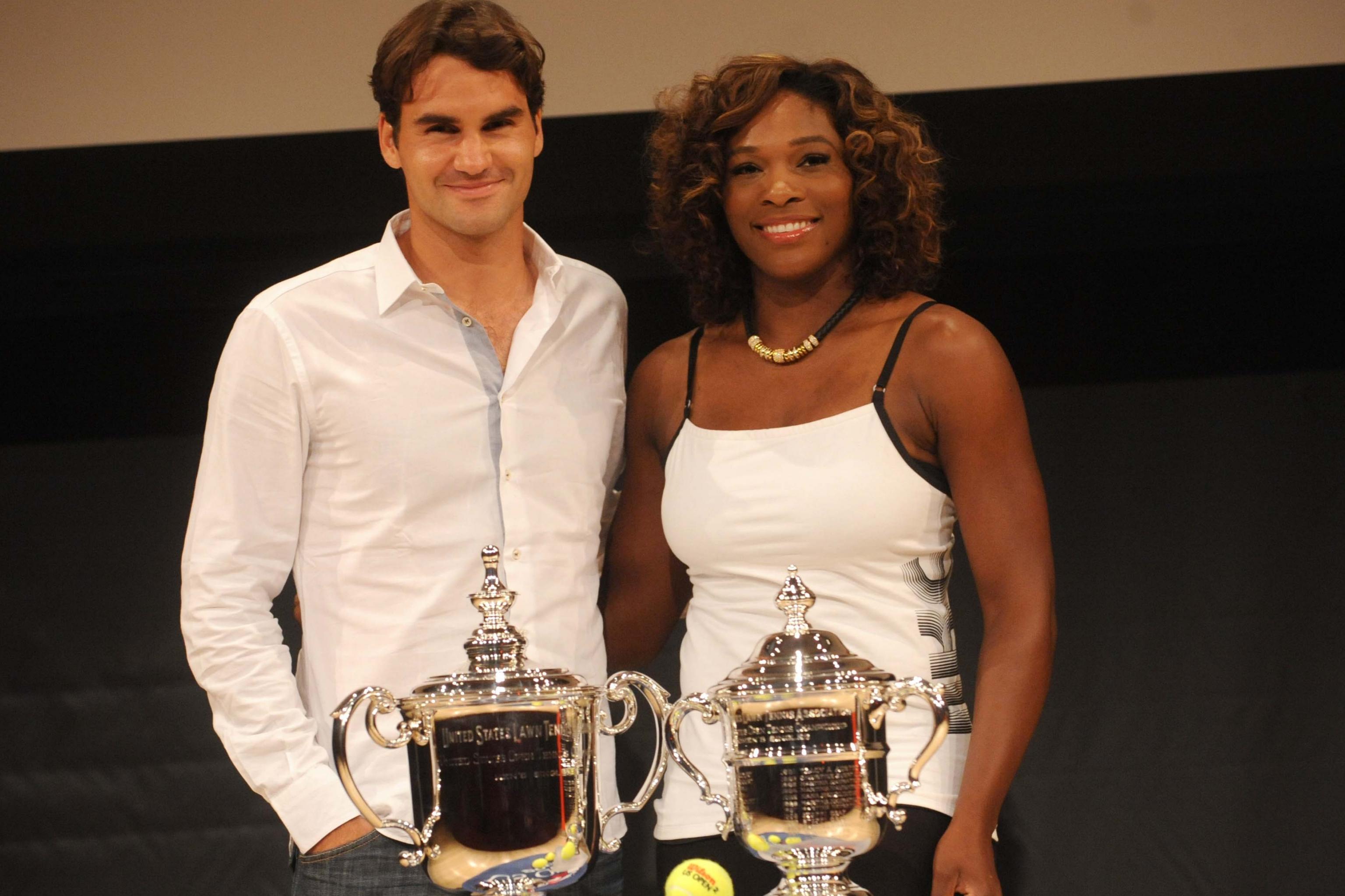 Favorites roll on at Wimbledon as Serena Williams, Roger Federer