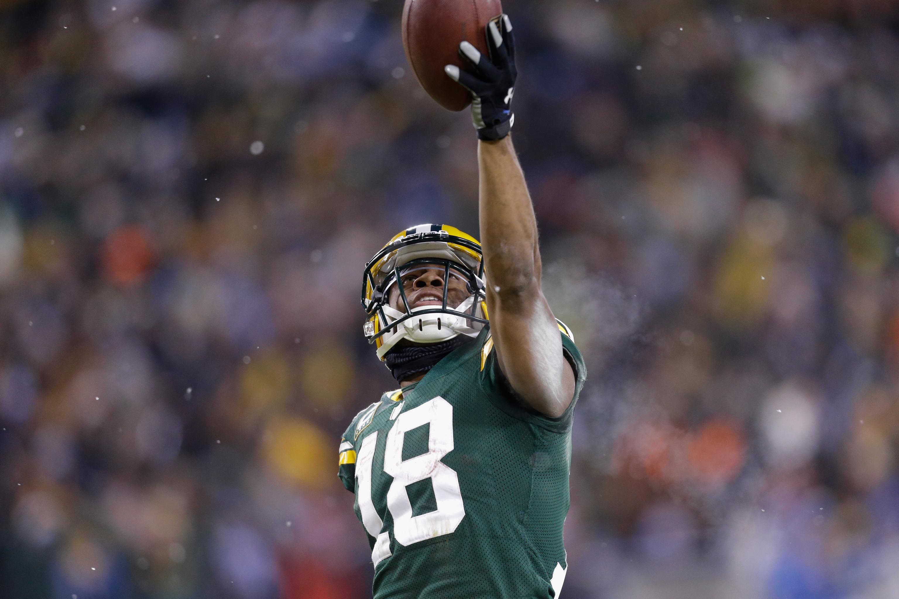 Free agent WR Randall Cobb intends to play in 2023