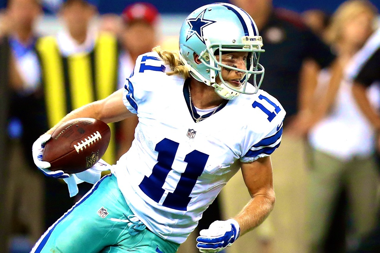 1,009 Cole Beasley Cowboys Stock Photos, High-Res Pictures, and