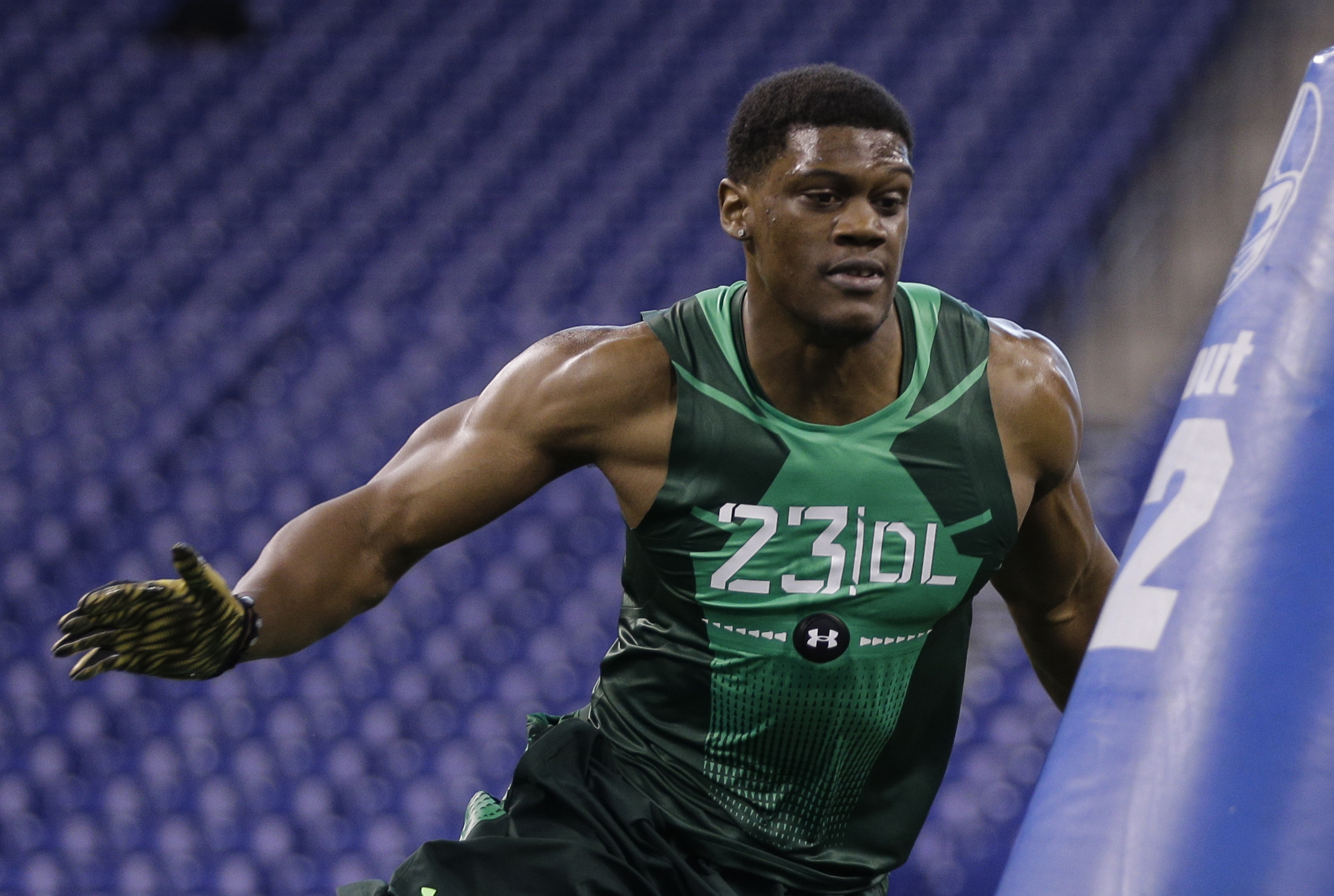 Patriots: Mac Jones getting destroyed by Randy Gregory was scary