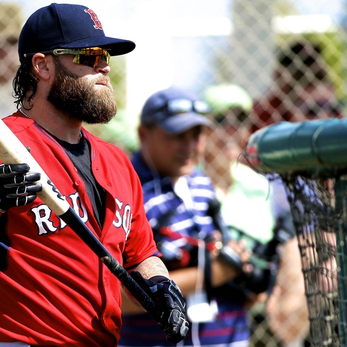 Mike Napoli returns after resting tight back