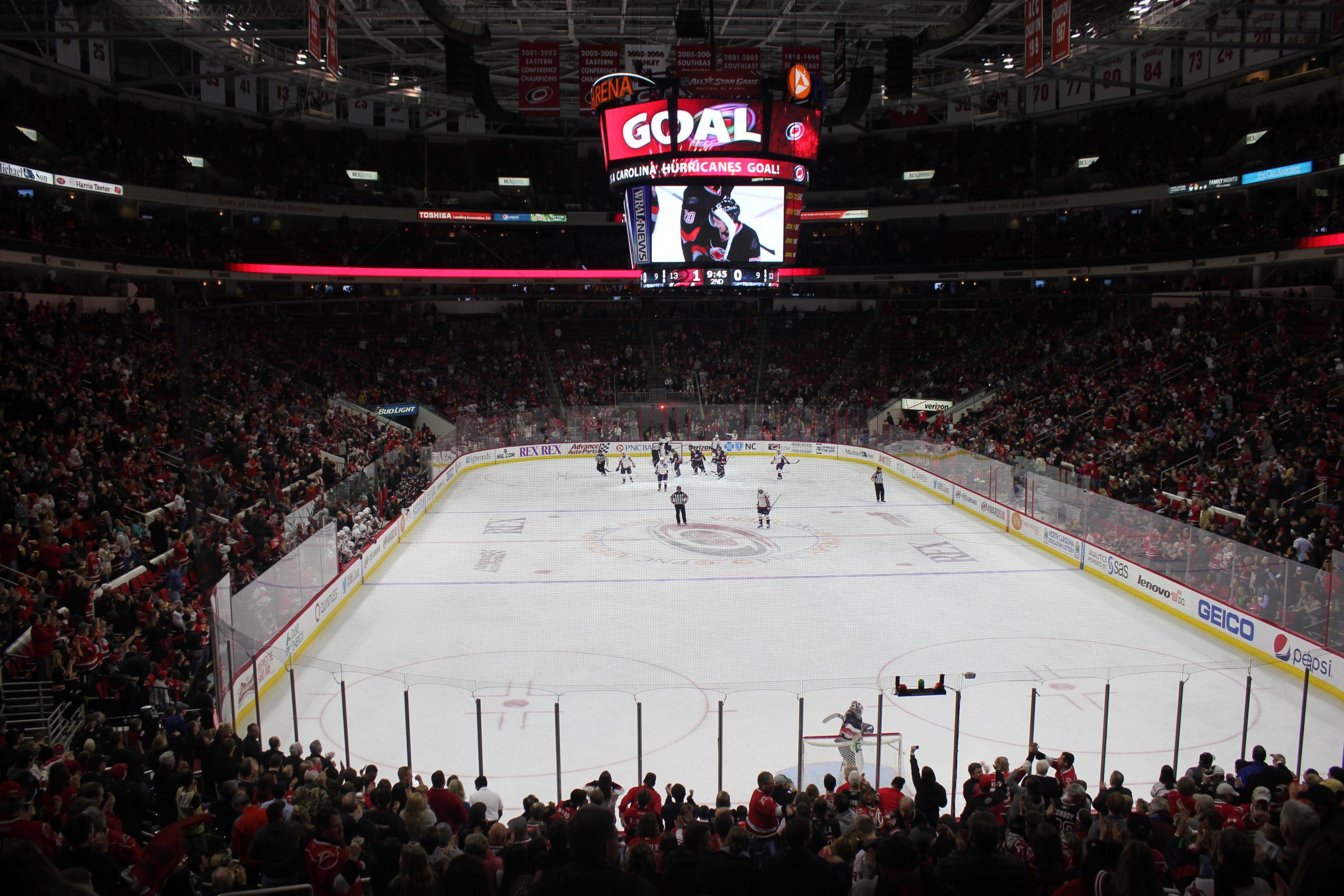 Carolina Hurricanes Fans Set Attendance Record at PNC Arena In Game 4  Against NY Islanders